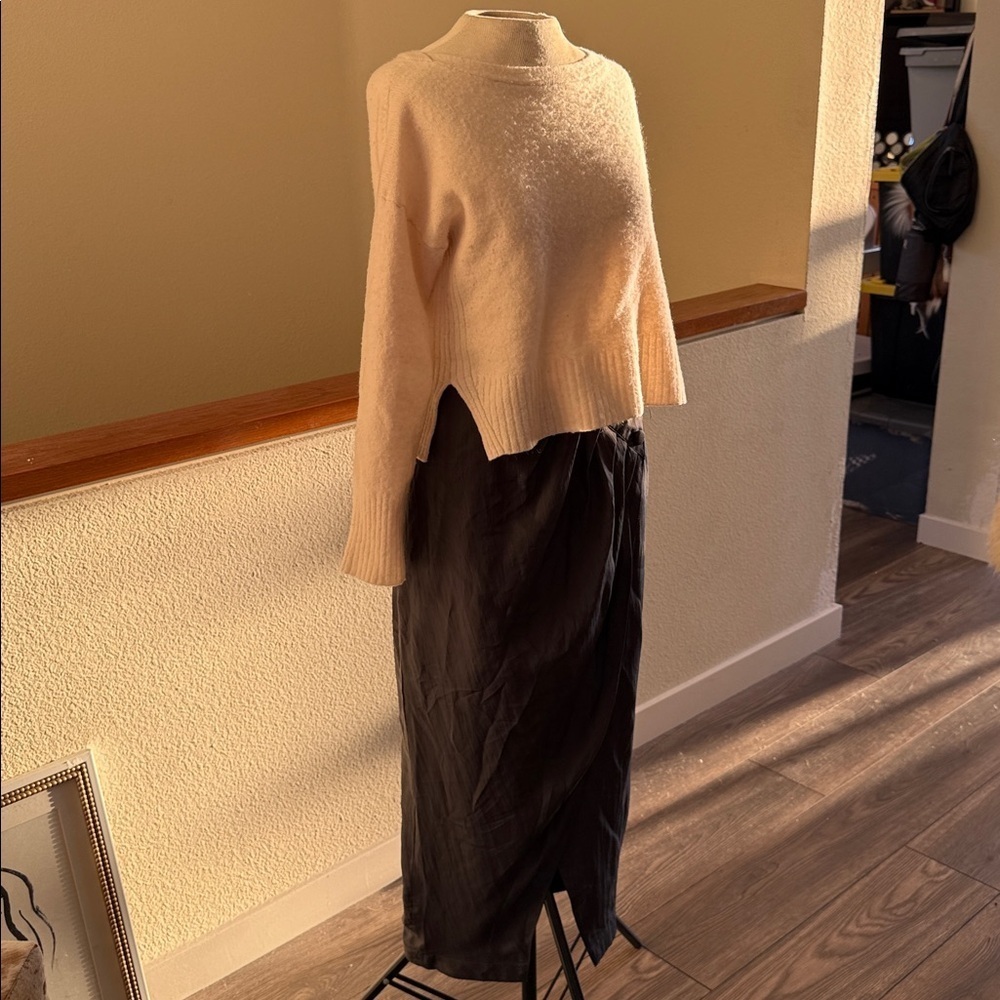 Anthropologie Soft Cream cashmere knit sweater size small